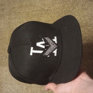 La hat